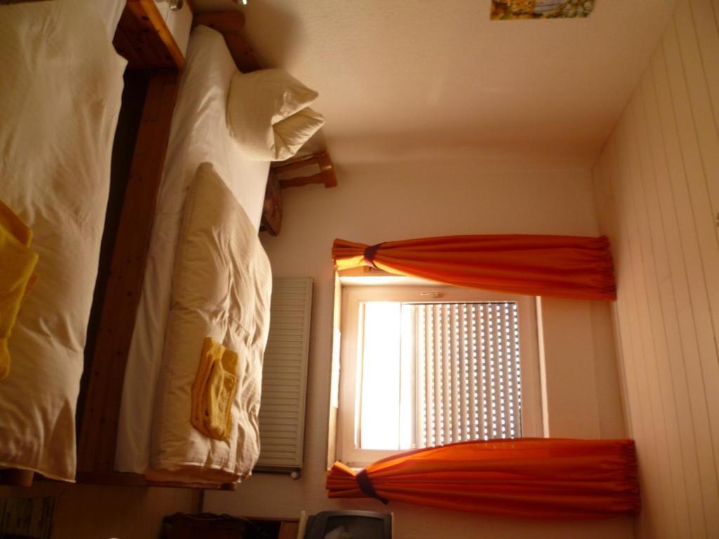 Hotel Rotbuche Westoverledingen Szoba fotó